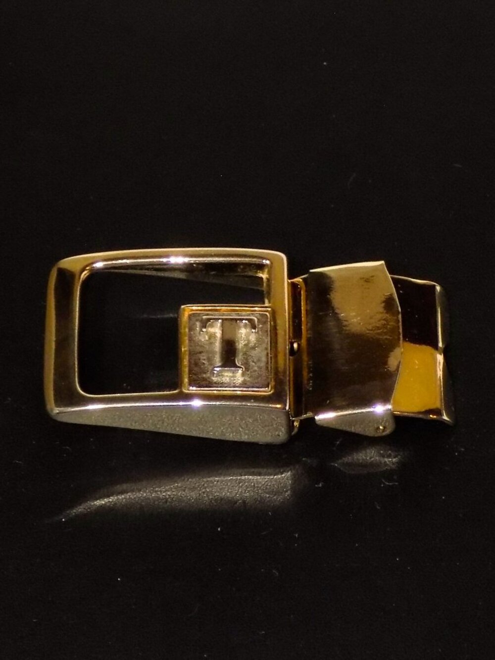 Vintage 1979 Lee Co. Monogram T Belt Buckle Gold & Silver. Initial Letter